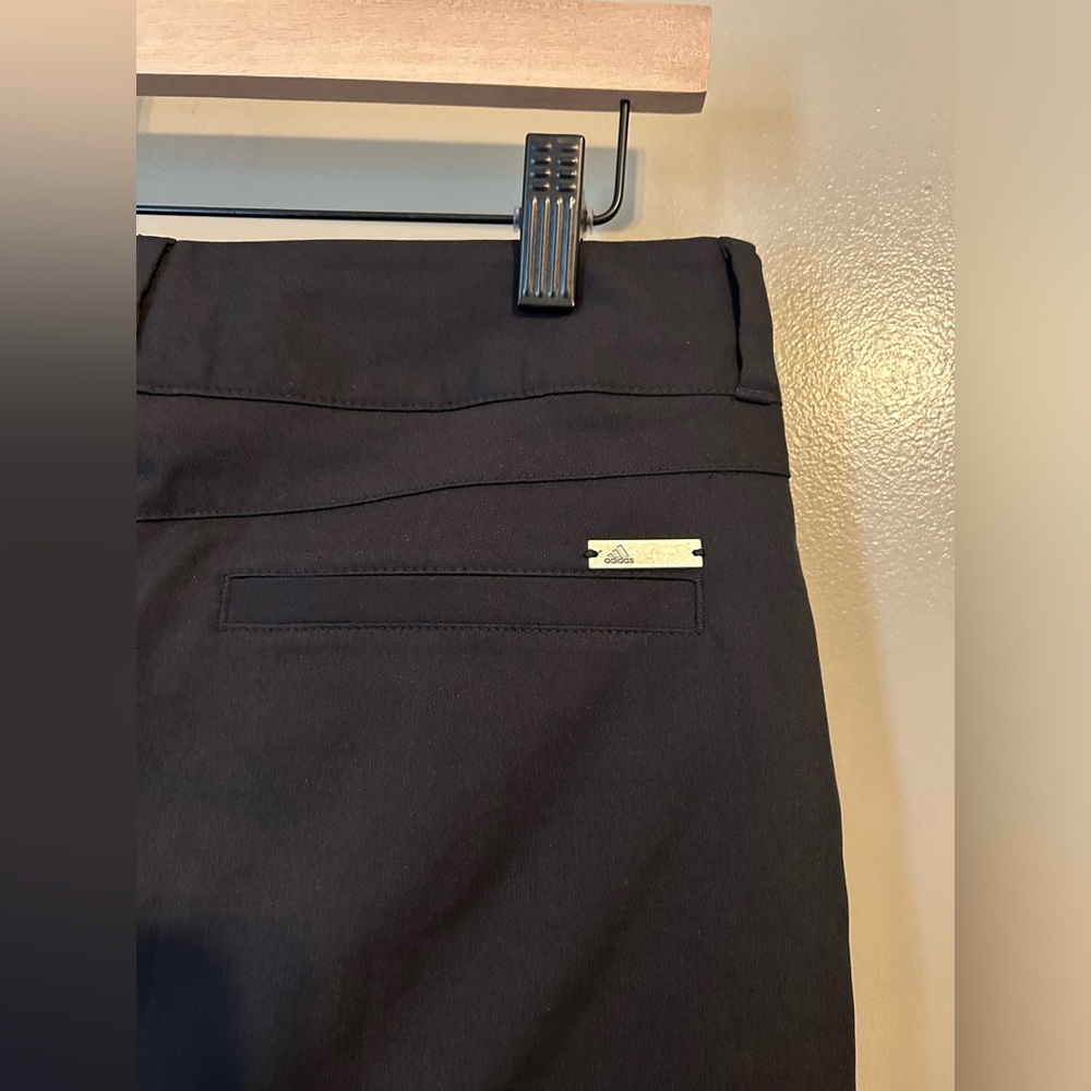 Adidas women’s golf skirt size 4 - Picture 3 of 4